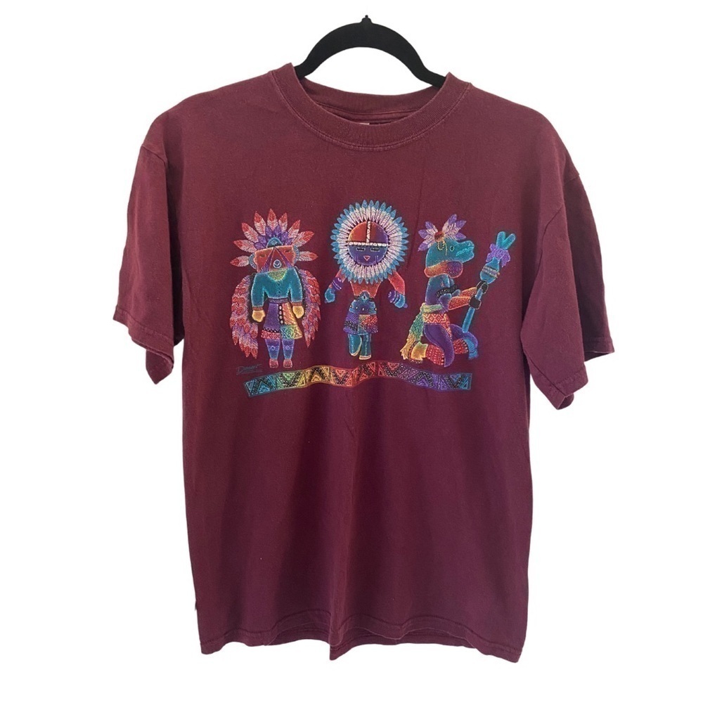 Vintage Gildan tshirt in size M. Southwest Native design.
